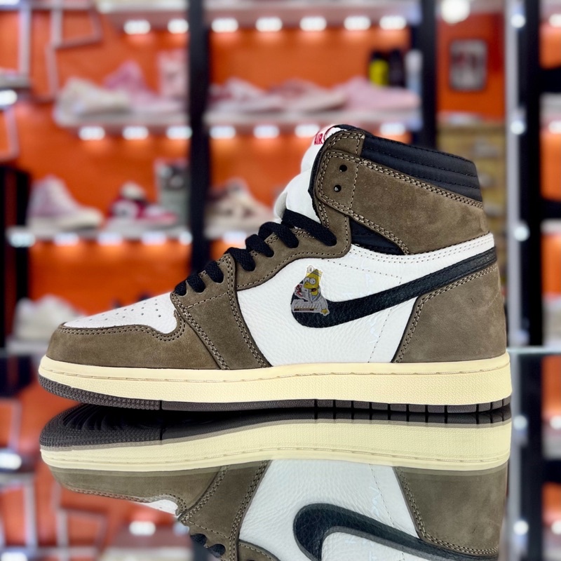 GIÀY JD1 HIGH TRAVIS SCOTT TẶNG KÈM BỘ QUÀ TẶNG GIÁ TRỊ