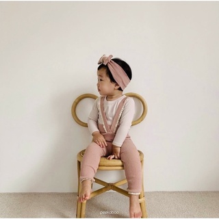 Quần yếm Peekaboo