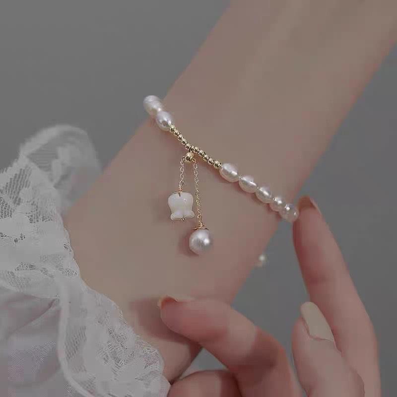 Vòng tay lắc tay đá xi mạ cao cấp màu vàng sang trọng