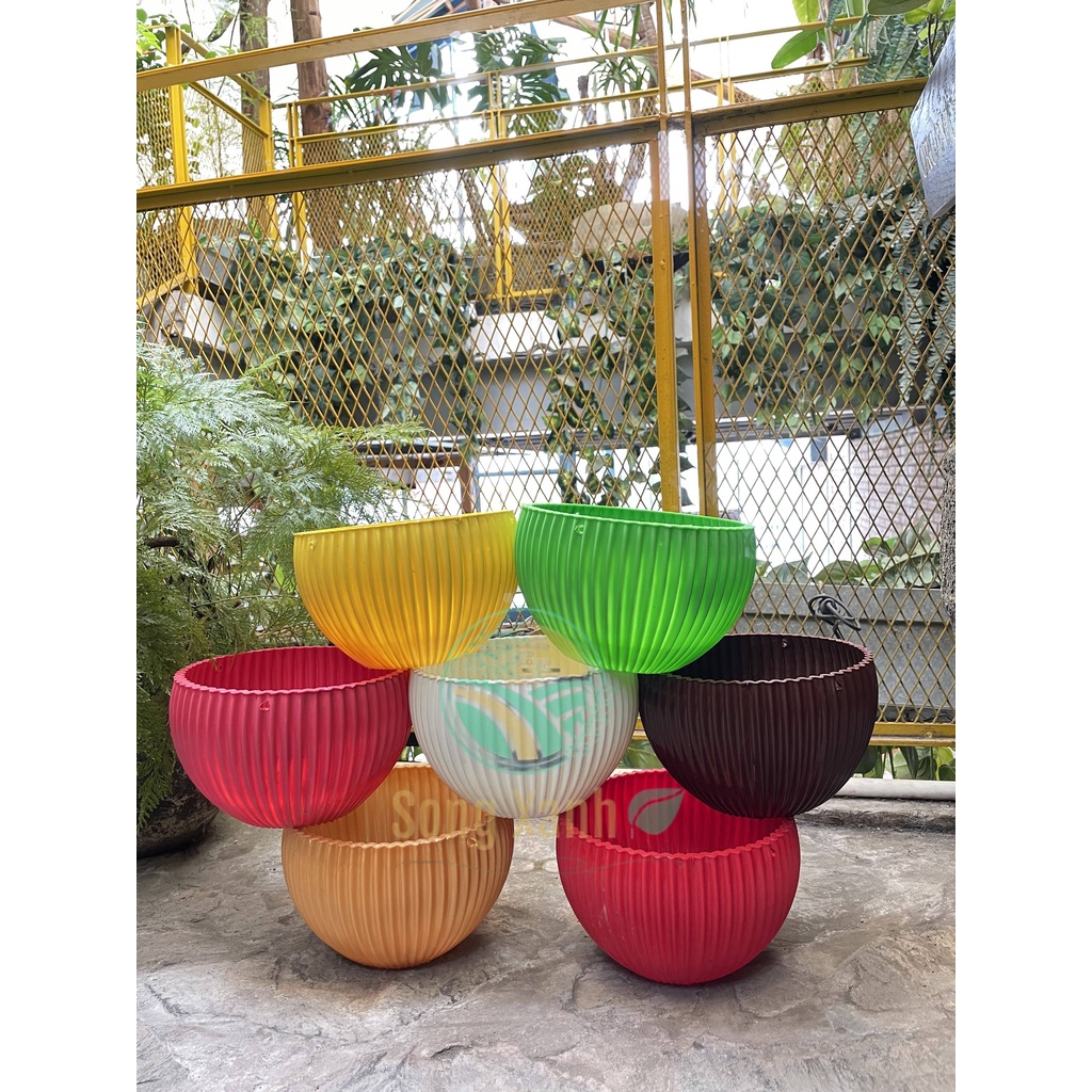 Chậu Nhựa Trồng Cây Họa Tiết Vân Sọc, Nhựa Dẻo loại 1, Sẵn lỗ thoát nước .
