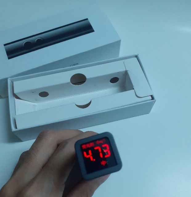 Máy kiểm tra chất huỳnh quang trong quần áo trẻ em, bỉm tả cho bé