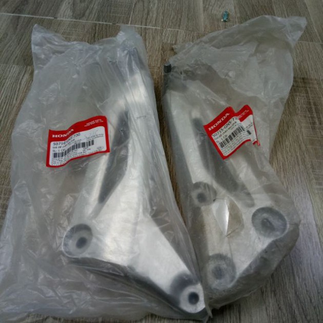 Báng Để Chân Dream Việt Chuẩn Zin [ CHÍNH HÃNG ] -Giá Để Chân Sau Cho Supper Dream Zin Honda Lắp Dream Việt, Super Dream