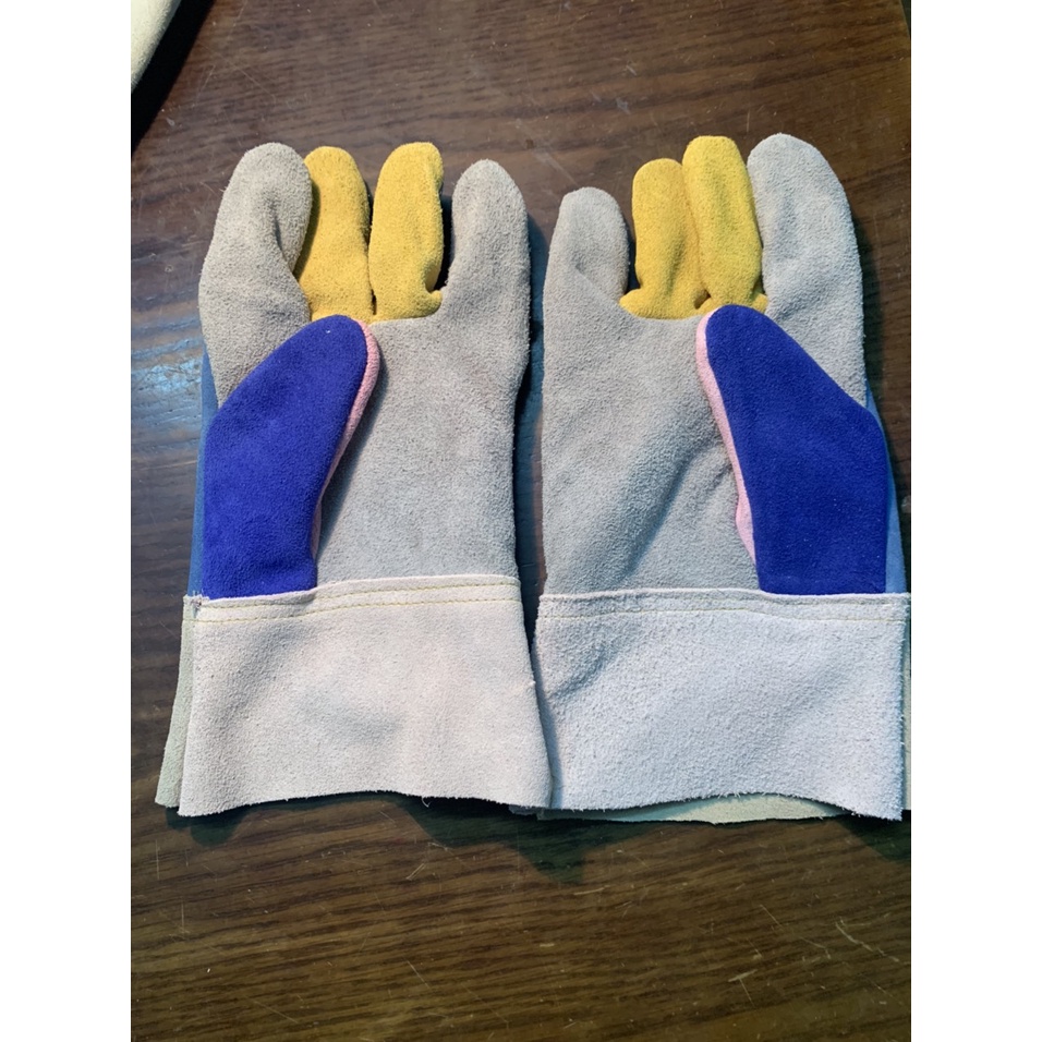 Gang tay da  hàn tig