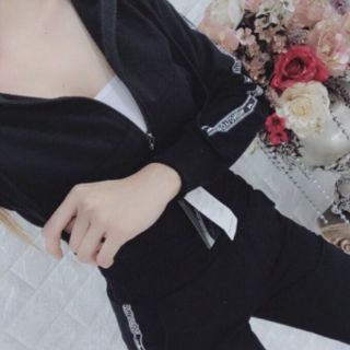 Set bộ thể thao nữ