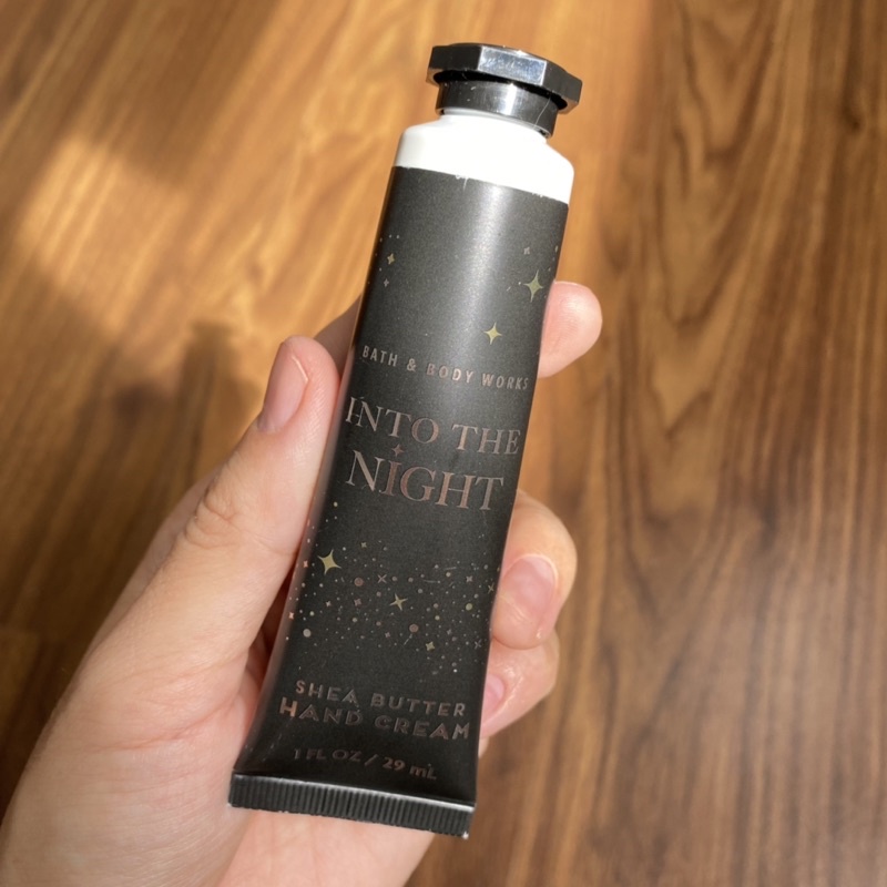 Kem dưỡng tay Bath & Body works