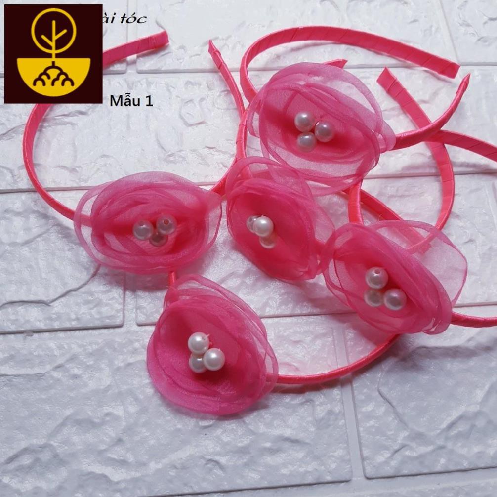 Băng đô đính hoa duyên dáng cho bé gái cài tóc vào các dịp đi tiệc, dạo phố. Mi Mi shop