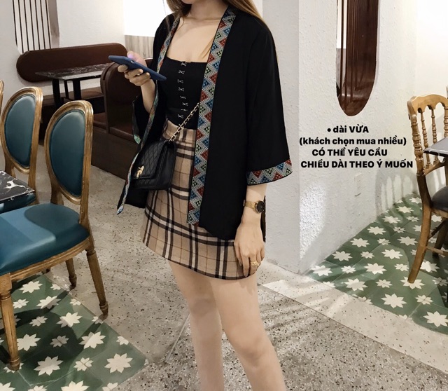 Áo Kimono Viền Thổ Cẩm Trắng-Đen