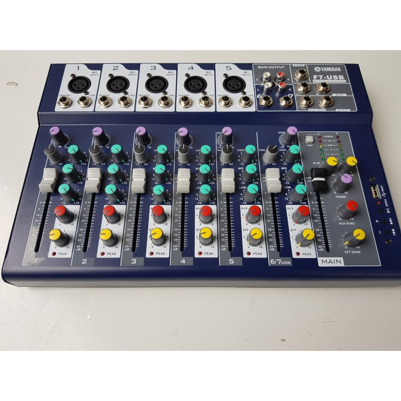mixer yamaha f7 .