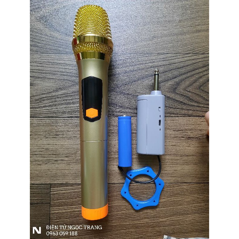 Micro Không Dây Cho Loa Kéo - sóng UHF hỗ trợ đổi tần số