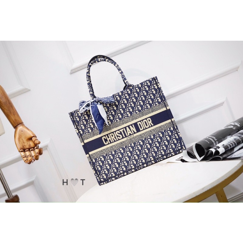 Dior tote bag
