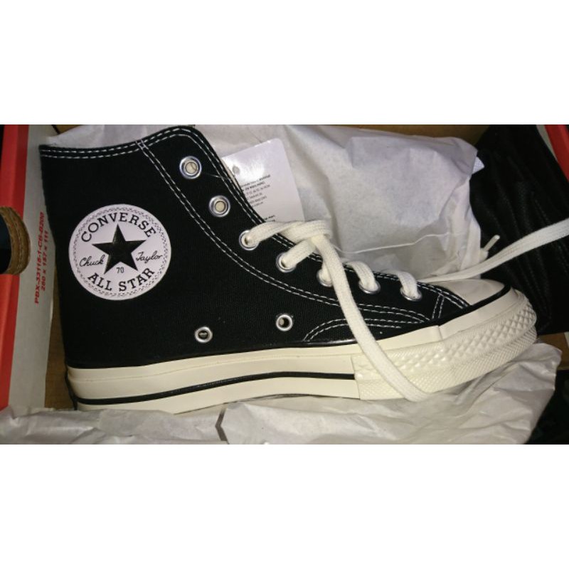Giày Converse Snicker ChuckTalorAllStar màu đen 1970s chính hãng mua trên Shopee Mall size 37 ko vừa chân muốn pass lại