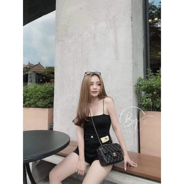 Áo croptop 2 dây sợi bún, chất thun gân cotton đen trắng