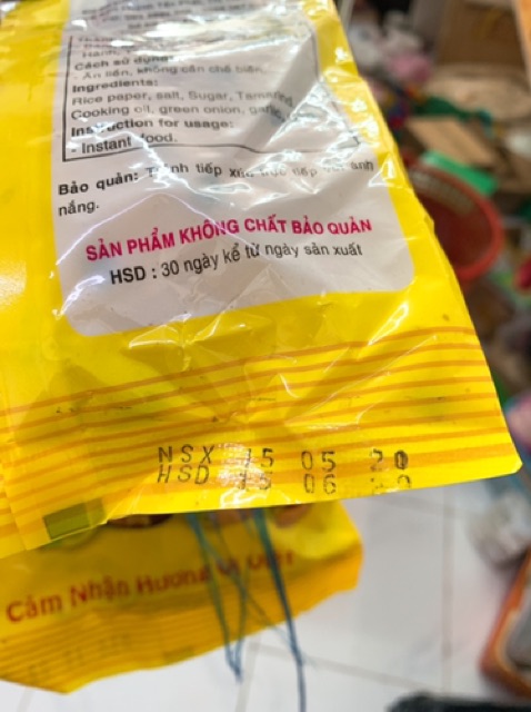 1 sâu 12gói Bánh tráng me và chà bông