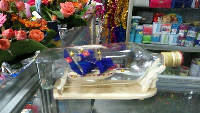 Hàng thủ công.Chiếc thuyền trong chai. | BigBuy360 - bigbuy360.vn