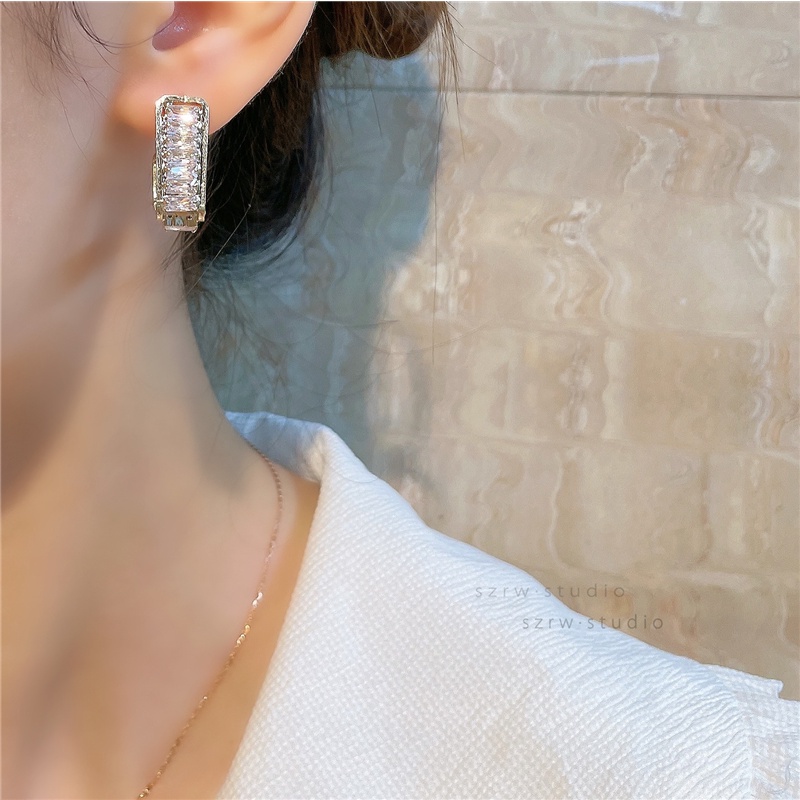 Bông Tai Mạ Bạc 925 Đính Pha Lê Đơn Giản Phong Cách Hàn Quốc