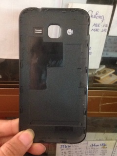 Nắp lưng samsung G360(đen,trắng).