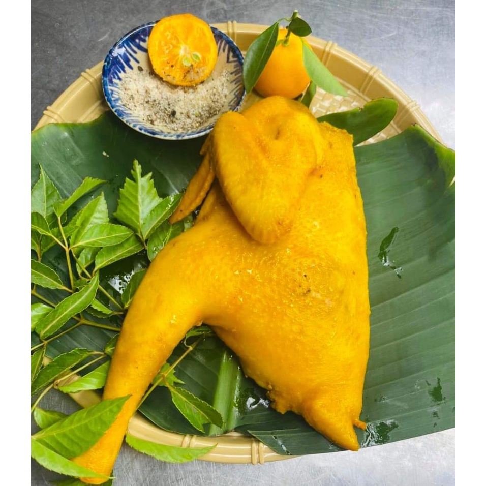 COMBO 2 khay Gà ủ muối hoa tiêu. Giao hoat tốc nội thành HCM.