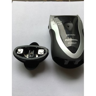 Máy cạo râu Panasonic ES3832P (đen)