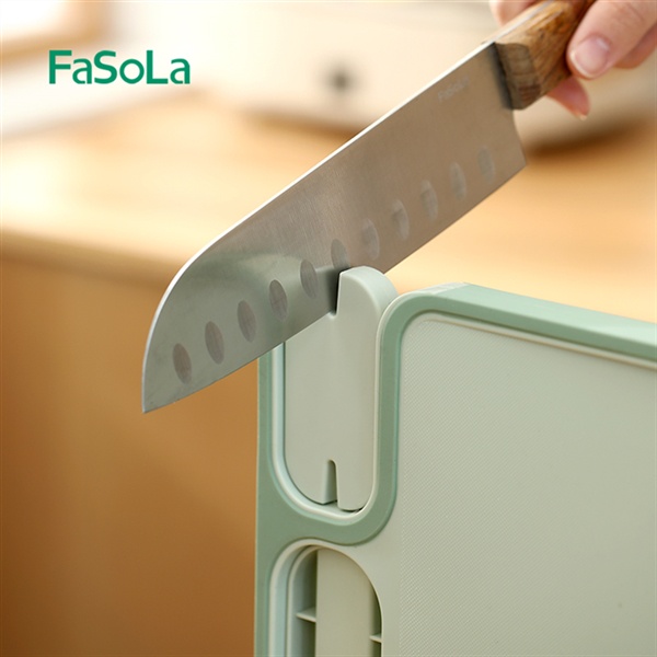 Thớt nhựa chống trượt đa năng kèm dụng cụ mài dao FASOLA FSLSH-269
