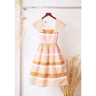 SÒ VINTAGE - CREPE Đầm phối màu cổ vuông tay cánh tiên