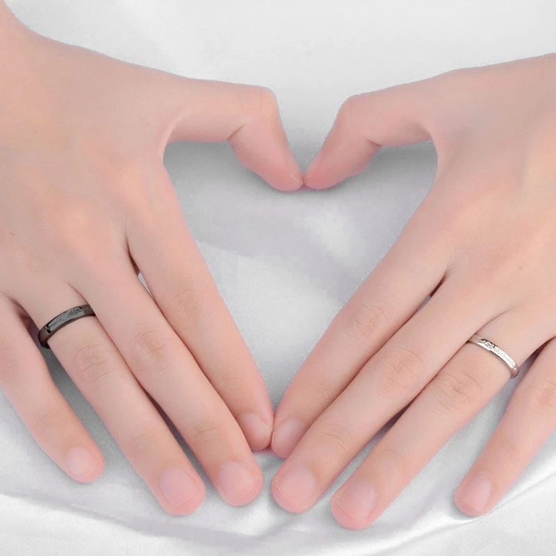 Nhẫn Đôi Màu Trắng / Đen Lãng Mạn Khắc Chữ ECG Forever Love