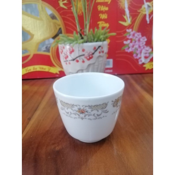 Ly sứ Nhật đồng giá