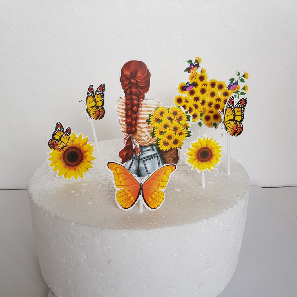 Que cắm cô gái ôm hoa hướng dương xoay lưng