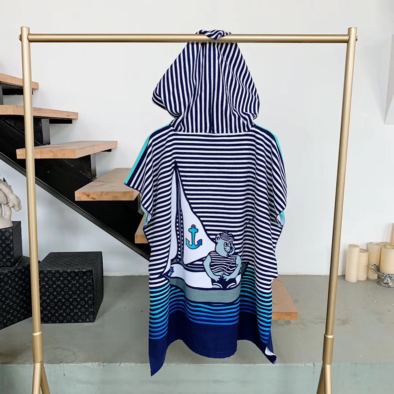 Khăn tắm dạng áo choàng có mũ trùm đầu cỡ 75*150cm hoạ tiết kỳ lân/cáp mật hoạt hình cho bé