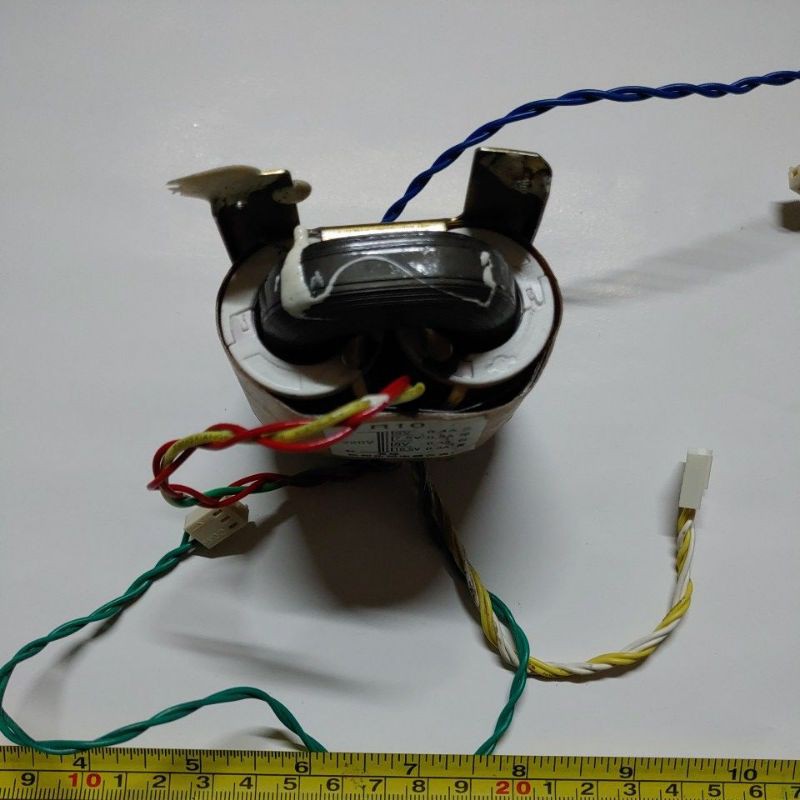 Máy biến áp R-Core đa cấp điện áp