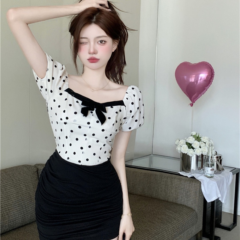 Áo Kiểu Tay Ngắn Cổ Vuông Hở Rốn Dáng Ôm In Họa Tiết Chấm Bi Thời Trang Mùa Hè Cho Nữ