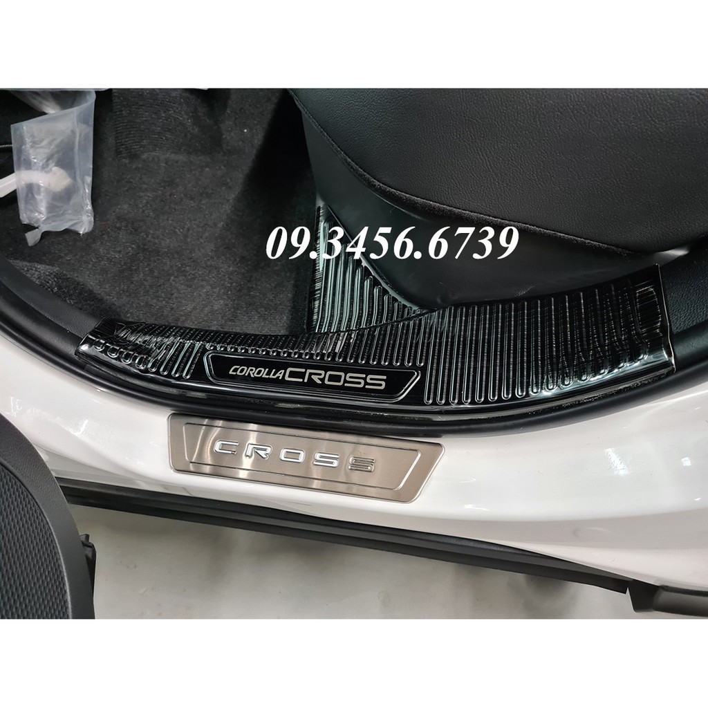 🚗Ốp Bậc Cửa Xe Corolla Cross 2020 2021 Mẫu Titan Hàng 3D có tem