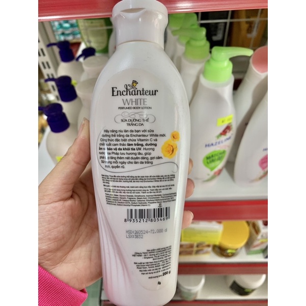 Sữa dưỡng thể trắng da enchanteur chai 200g