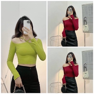 Áo trễ vai tay dài đính dây cổ