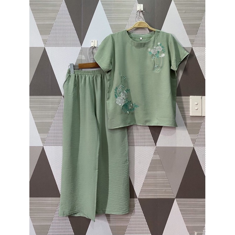 BỘ ĐŨI THÊU HOA TRUNG NIÊN- Size: 40-70Kg