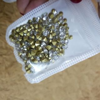 ĐÁ CHÂN NHỌN GẮN MÓNG - MIX SIZE