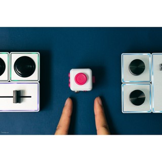 Fidget Cube: thiết bị giúp tập trung làm việc