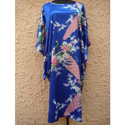 Đồ ngủ Cánh Dơi Bằng Lụa In Họa Tiết Chim Công Cỡ Lớn 11 Màu Sắc Tùy Chọn Cho Nữ