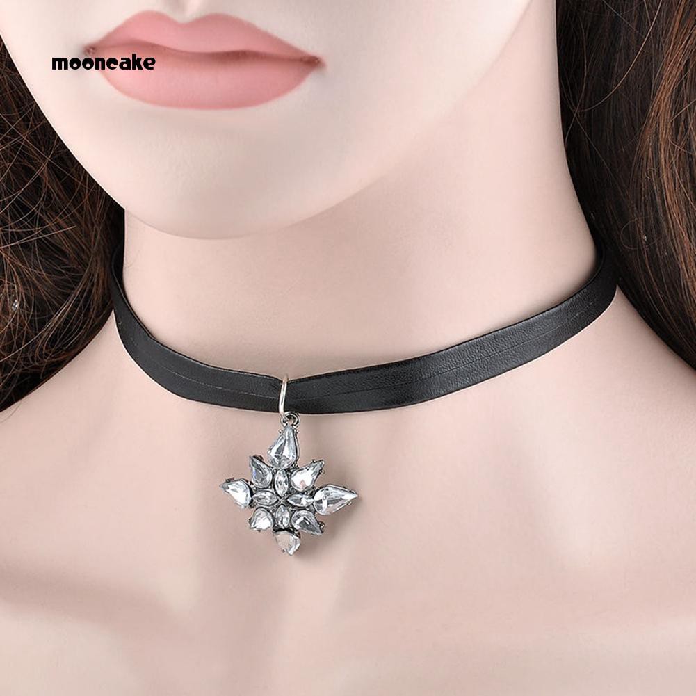Vòng cổ choker nữ vải da mặt chữ thập đính đá xinh xắn