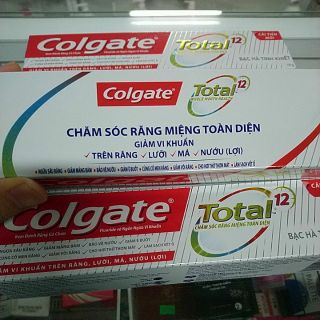 Kem đánh răng Colgate Total chăm sóc răng miệng toàn diện (190gr)