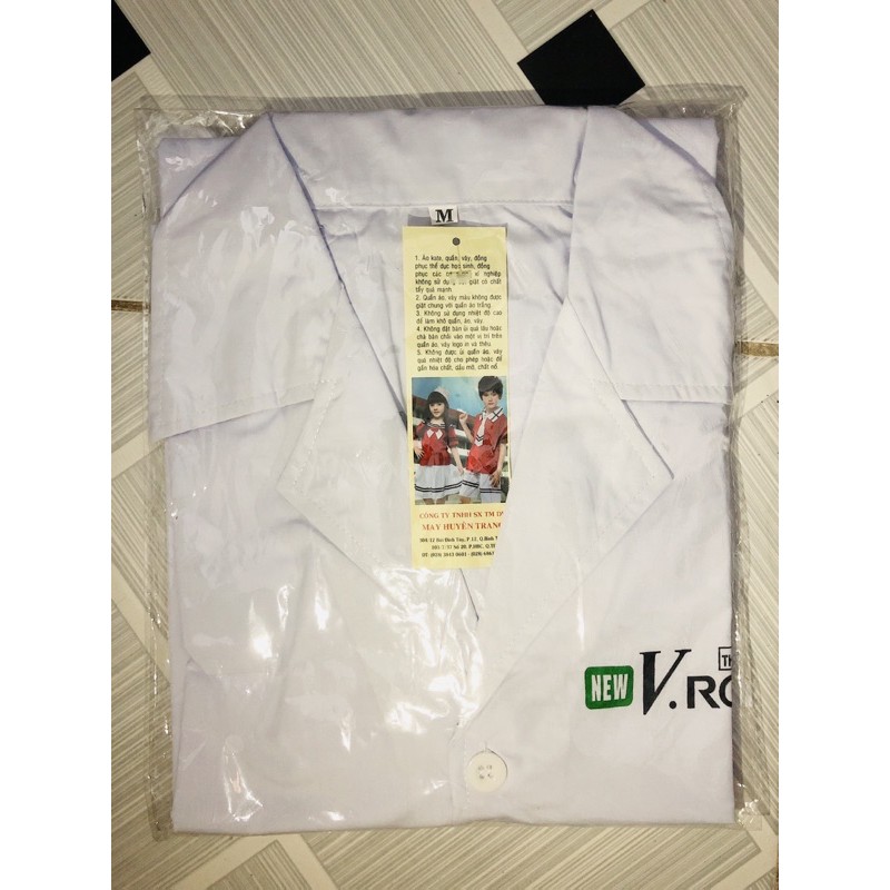 ÁO BLOUSE( BLU) TRẮNG NGẮN TAY DÙNG TRONG Y TẾ CHO NAM NỮ | BigBuy360 - bigbuy360.vn