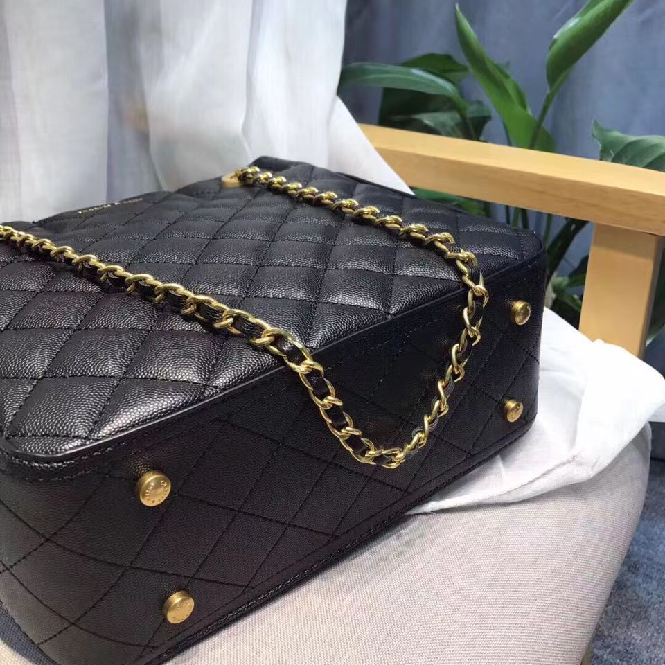 Túi Xách Charles & keith Đeo Chéo Vai Thêu Họa Tiết Kim Cương Sức Chứa Lớn Thời Trang 2022 Cho Nữ