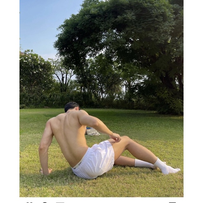 Quần đùi trắng nam đi biển