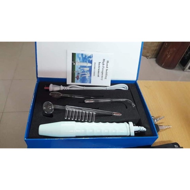 Máy sát khuẩn điện tím