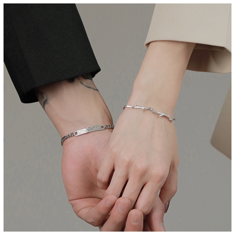 Vòng Tay Thép Titan Mạ Vàng 18K Thời Trang Cho Cặp Đôi