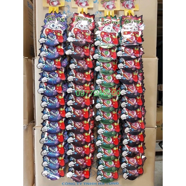 Dây 12 gói Kẹo mút nổ Striking Lollipop 13.8gr