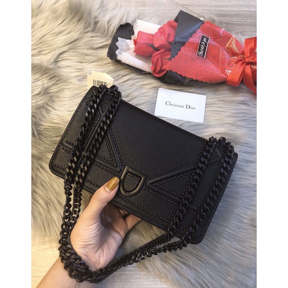 Túi Dior đinh da sần cực đẹp