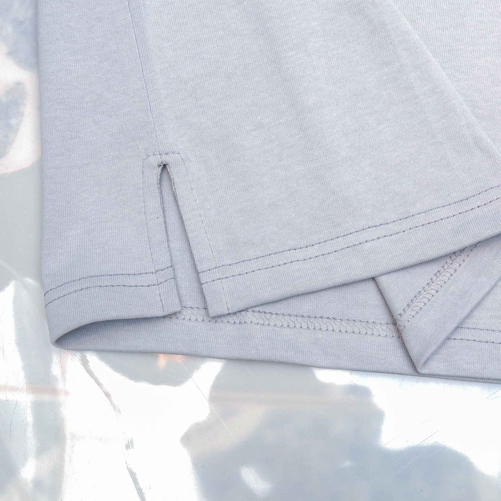 Áo Thun Unisex TeeHolic Thả Vai Xẻ Tà Màu Xám Khói In Logo THS Silicon Nổi