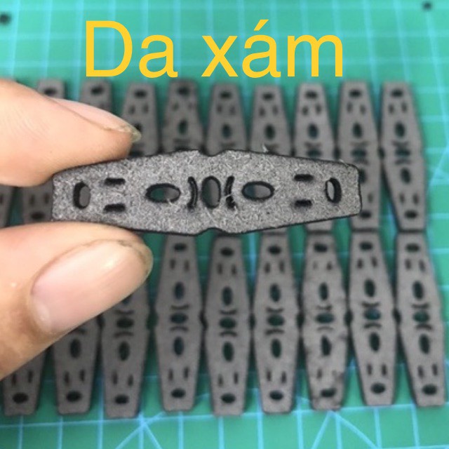 1 tấm Da 3 lỗ ( Da xám ) dùng cho dây ná cao su