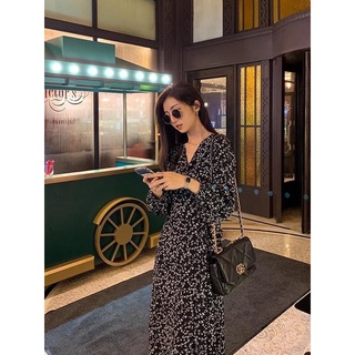 ⚡️bán sỉ⚡️đầm hoa nhí dài tay đen trắng