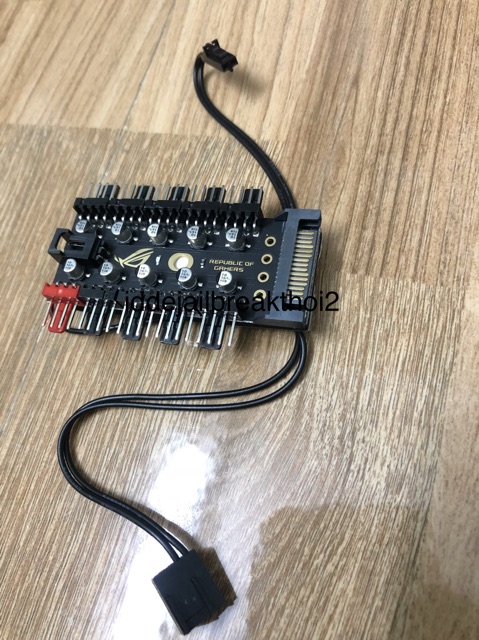 Bộ chia fan(hub) PWM 4pin